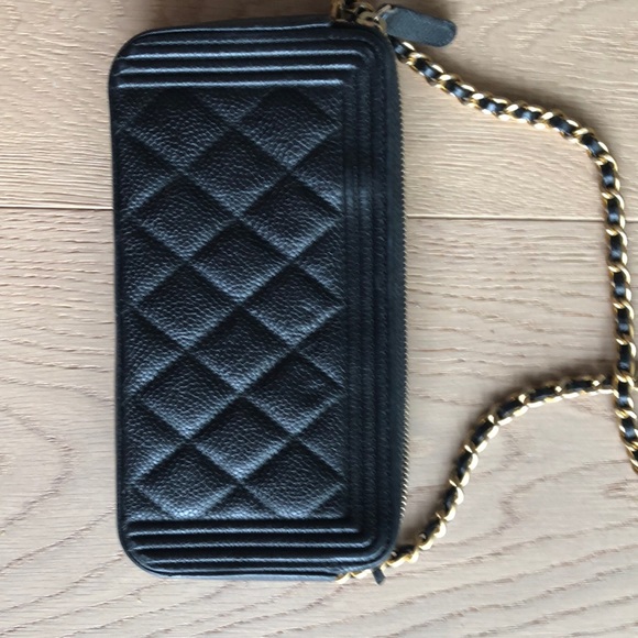 Chanel Boy Clutch on Chain - Picture 2 of 7